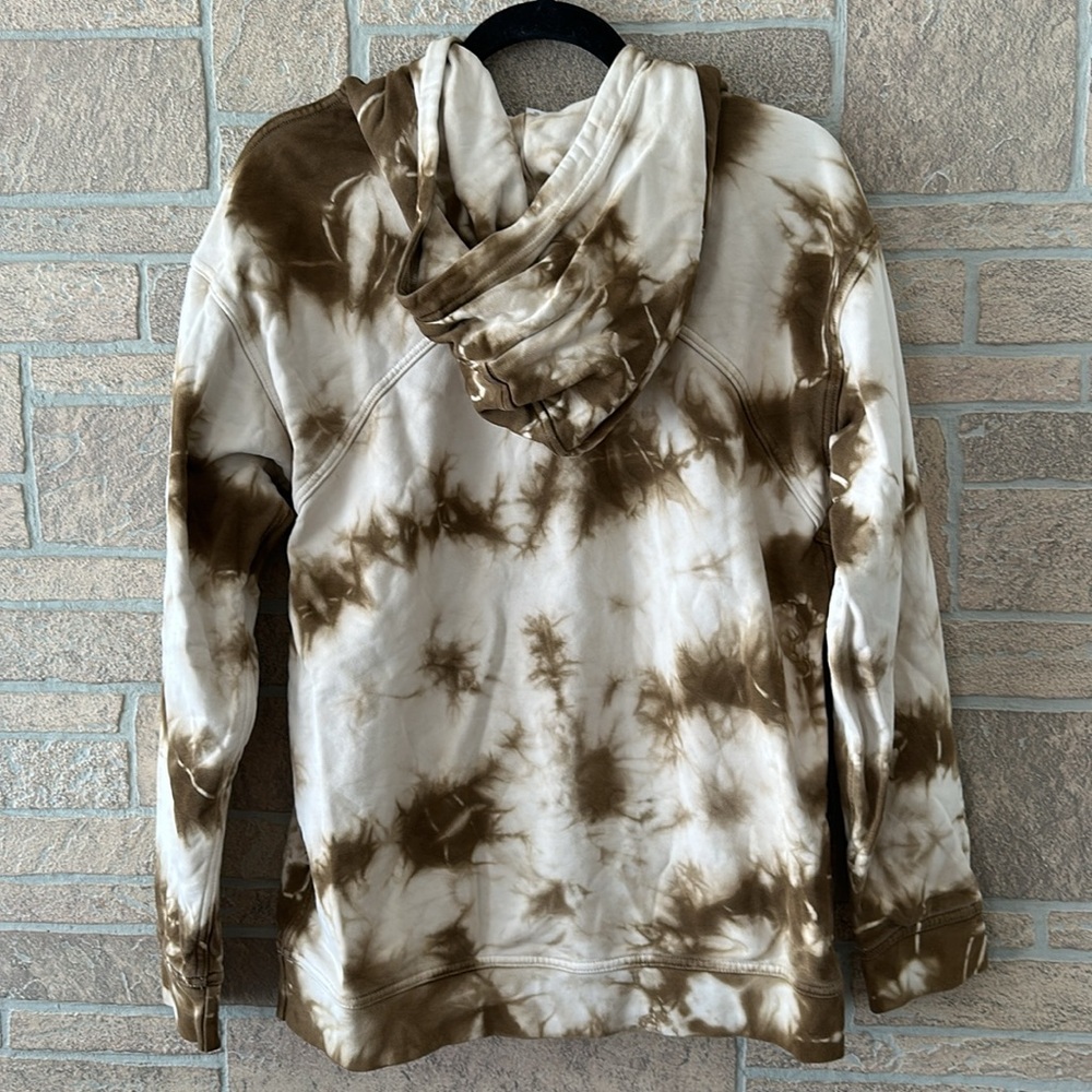 lululemon athletica Tie-Dye Hoodie in Brown and Cream - Picture 8 of 8